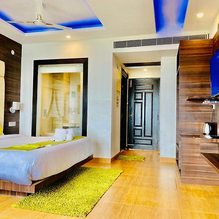Royal Green Mashobra - Mountain And Valley View Rooms Shimla Bagian luar foto