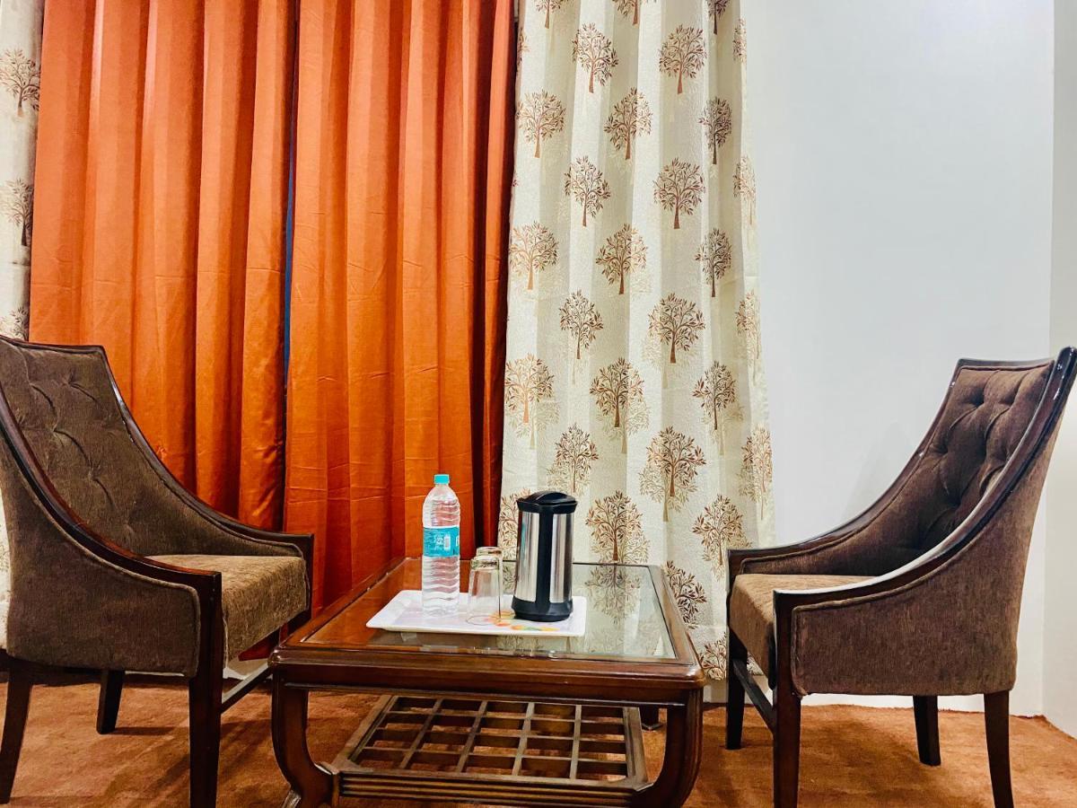 Royal Green Mashobra - Mountain And Valley View Rooms Shimla Bagian luar foto
