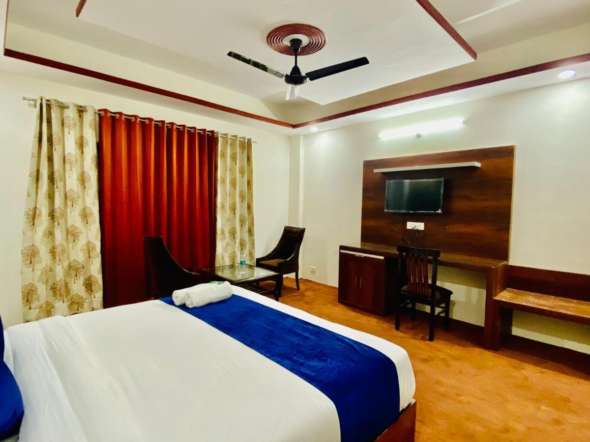 Royal Green Mashobra - Mountain And Valley View Rooms Shimla Bagian luar foto