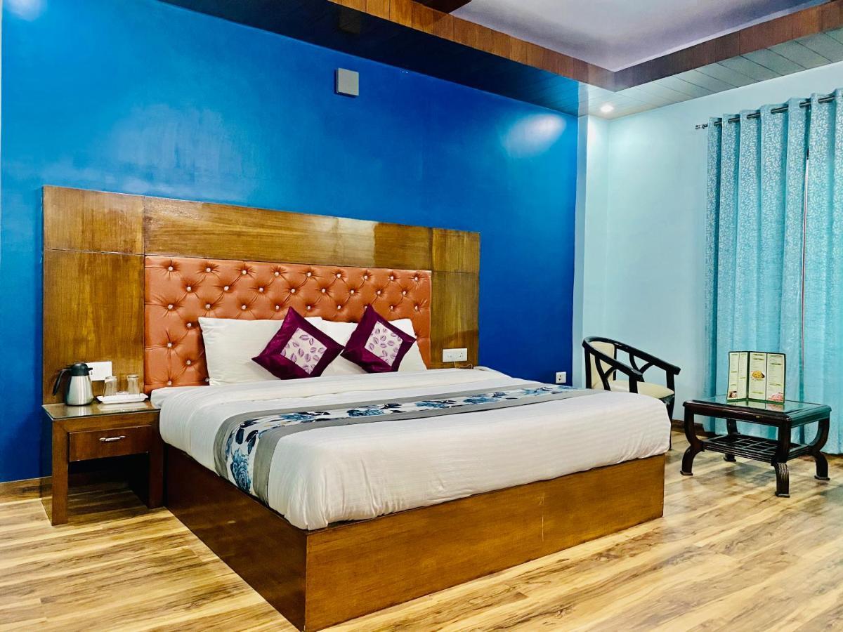 Royal Green Mashobra - Mountain And Valley View Rooms Shimla Bagian luar foto
