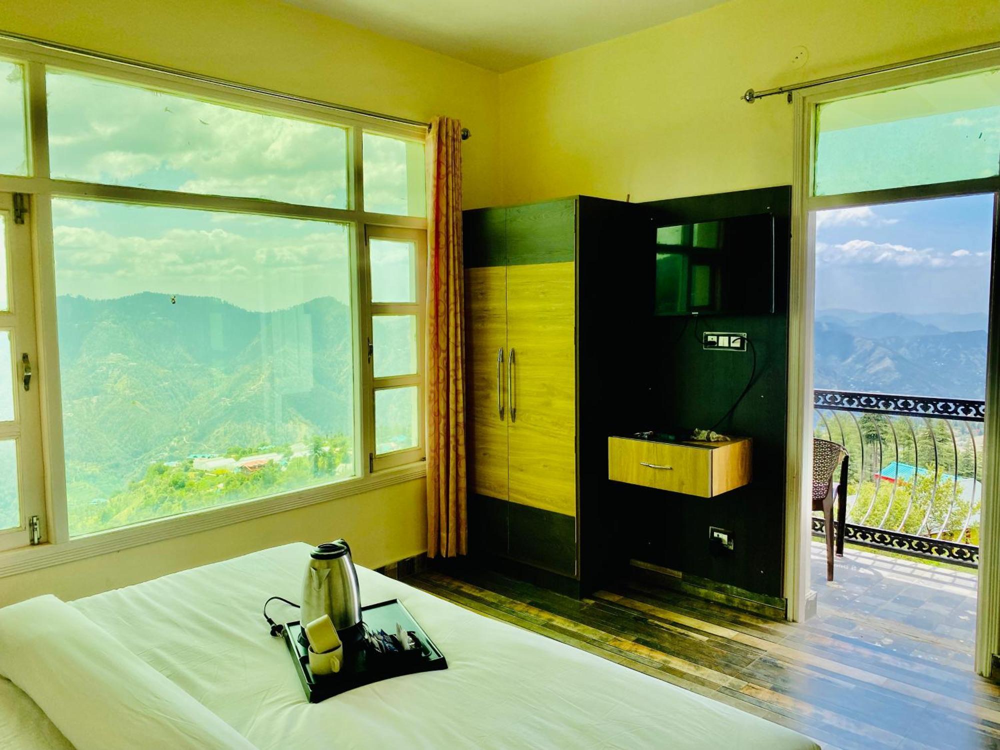 Royal Green Mashobra - Mountain And Valley View Rooms Shimla Bagian luar foto