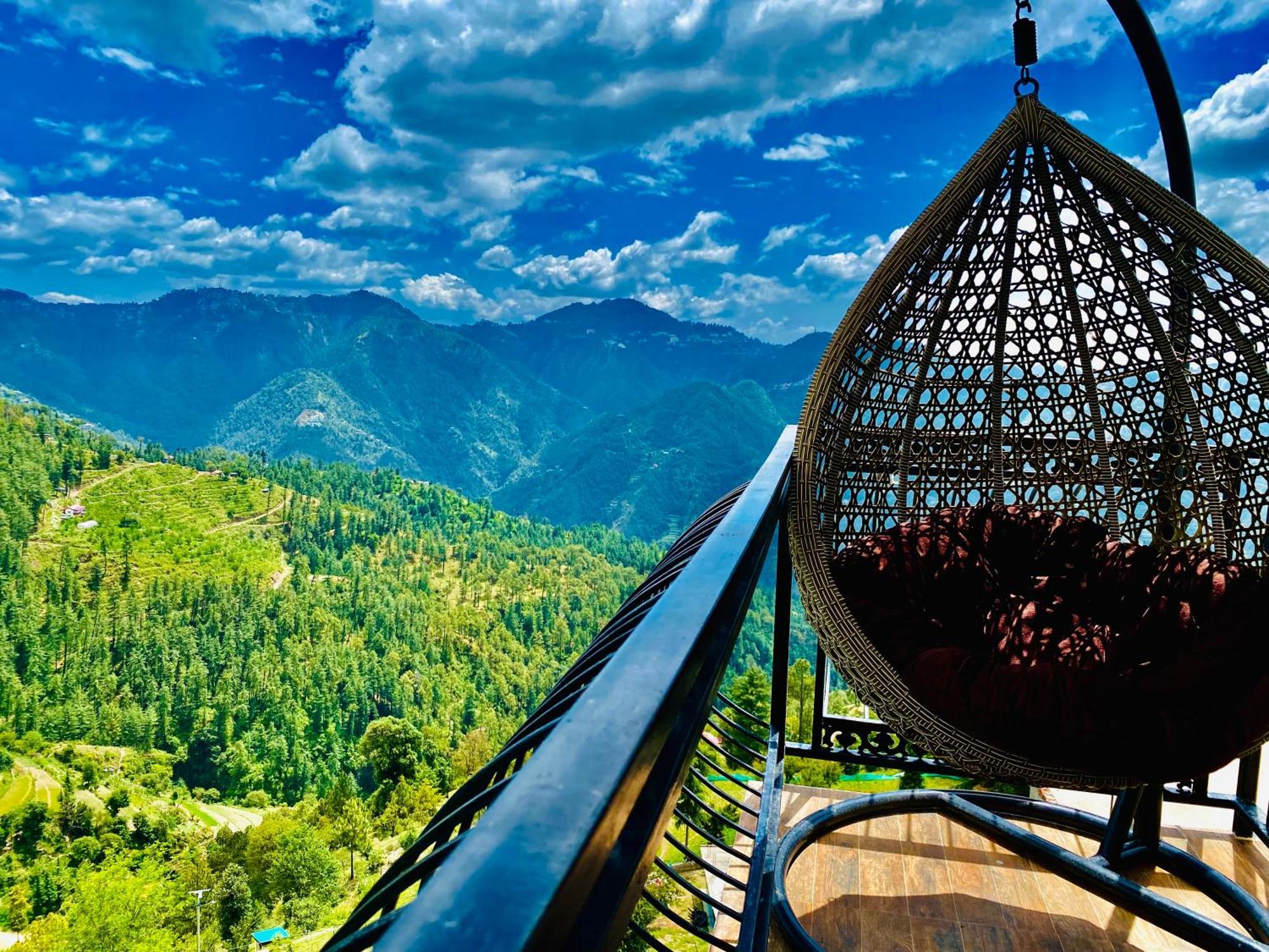 Royal Green Mashobra - Mountain And Valley View Rooms Shimla Bagian luar foto