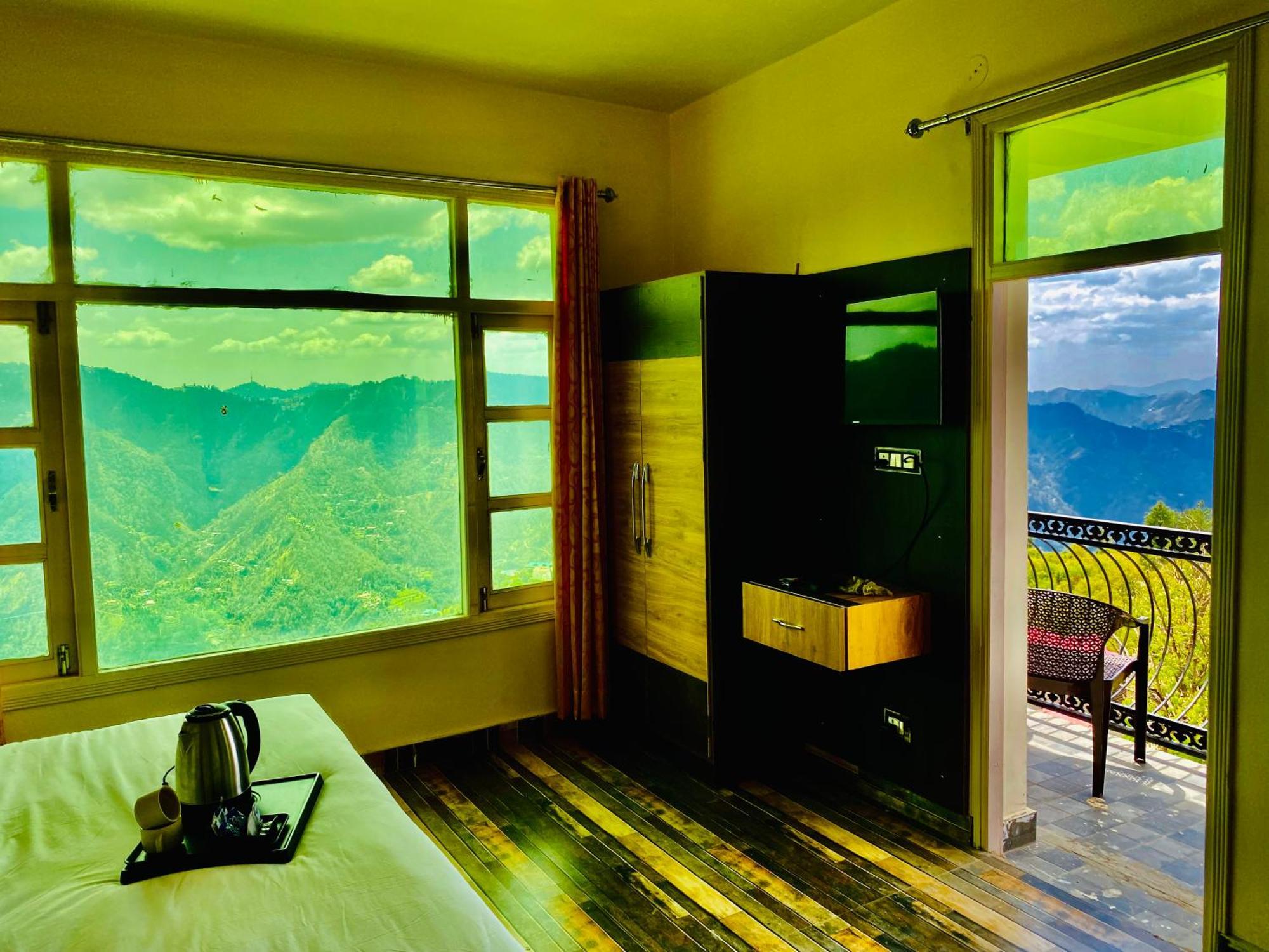 Royal Green Mashobra - Mountain And Valley View Rooms Shimla Bagian luar foto