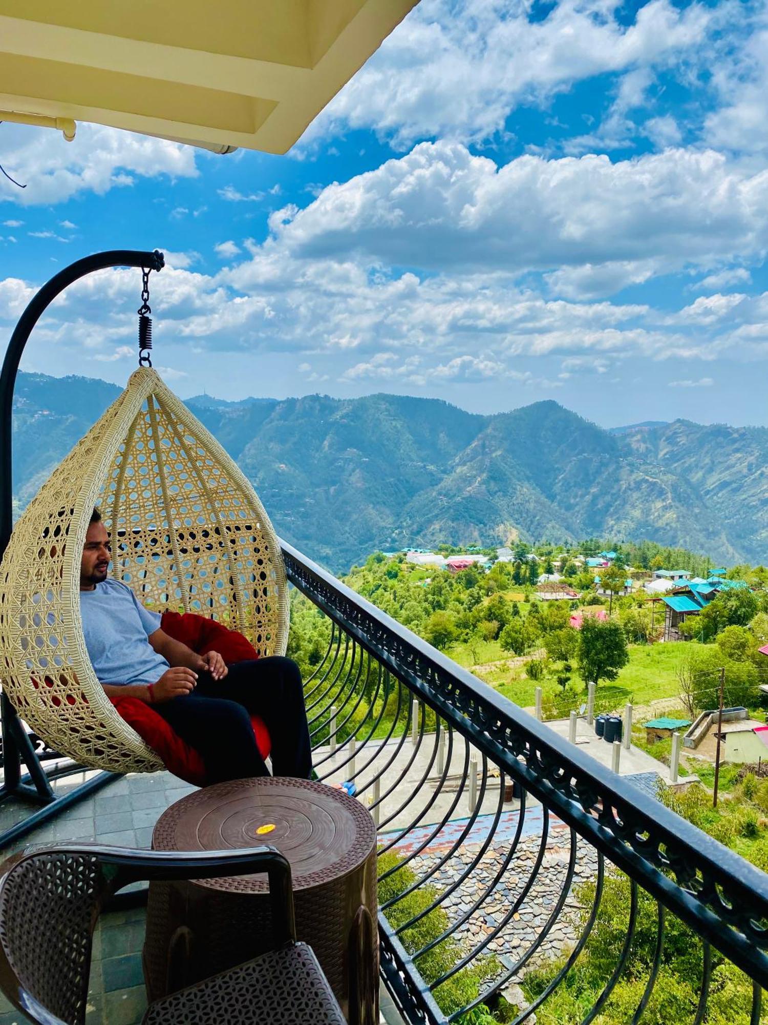 Royal Green Mashobra - Mountain And Valley View Rooms Shimla Bagian luar foto