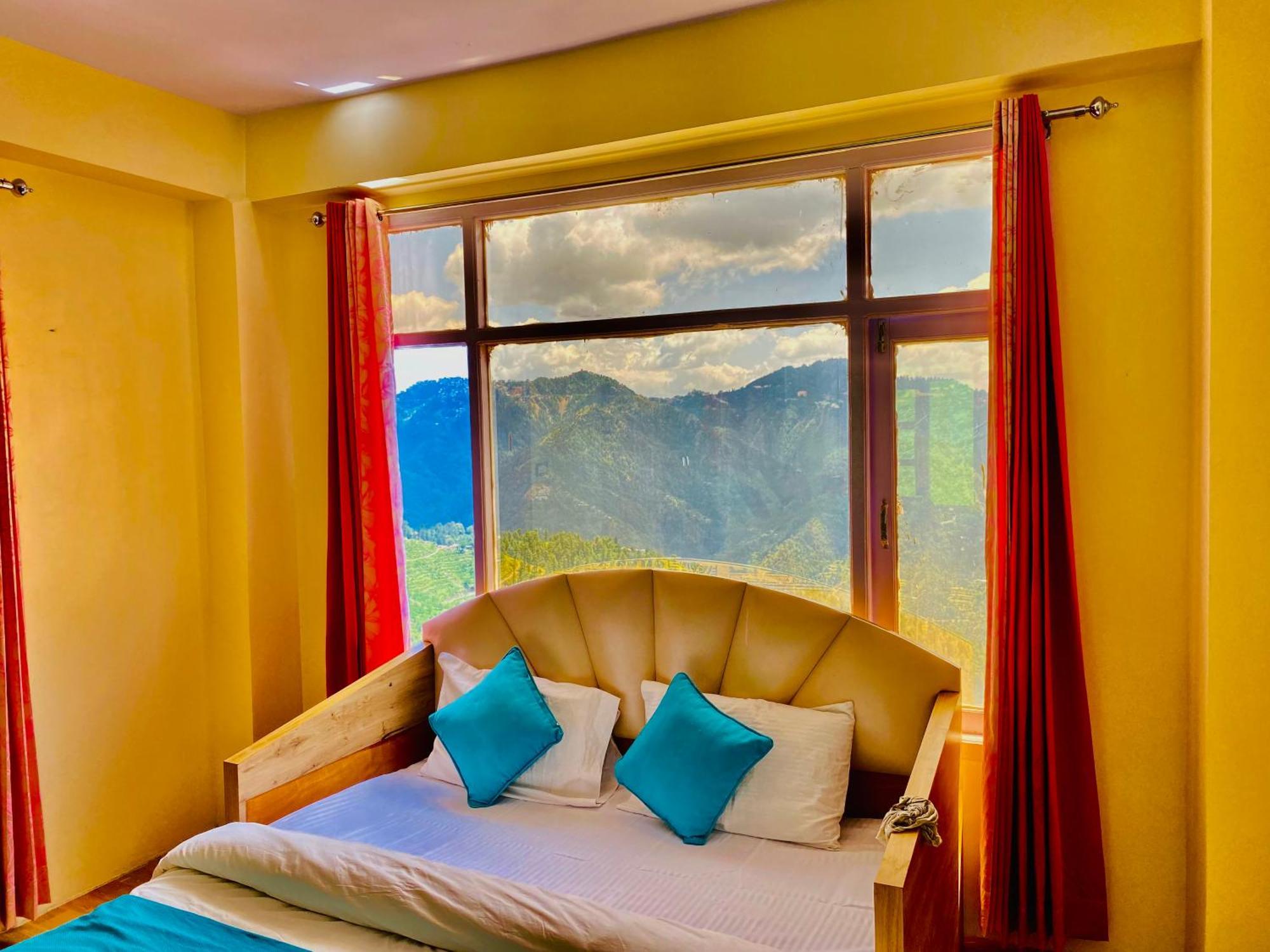 Royal Green Mashobra - Mountain And Valley View Rooms Shimla Bagian luar foto