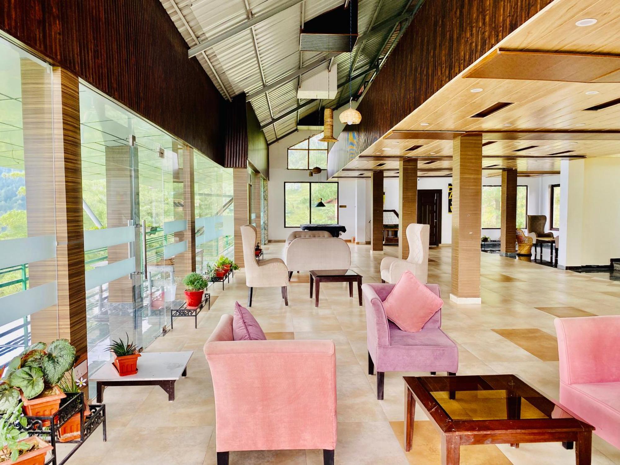 Royal Green Mashobra - Mountain And Valley View Rooms Shimla Bagian luar foto