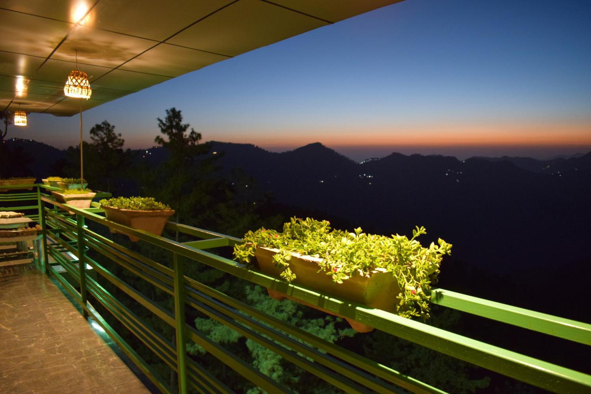 Royal Green Mashobra - Mountain And Valley View Rooms Shimla Bagian luar foto