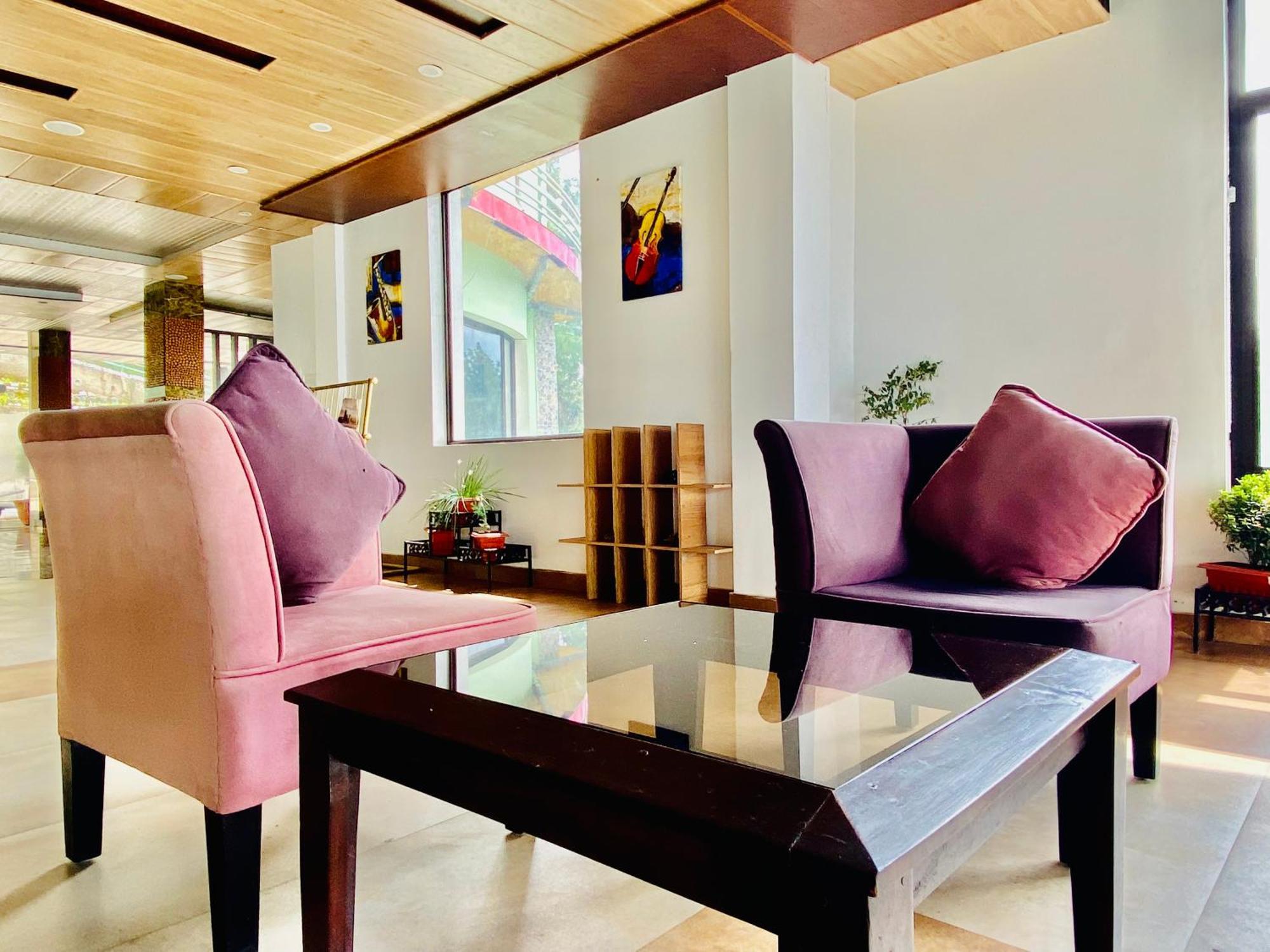 Royal Green Mashobra - Mountain And Valley View Rooms Shimla Bagian luar foto